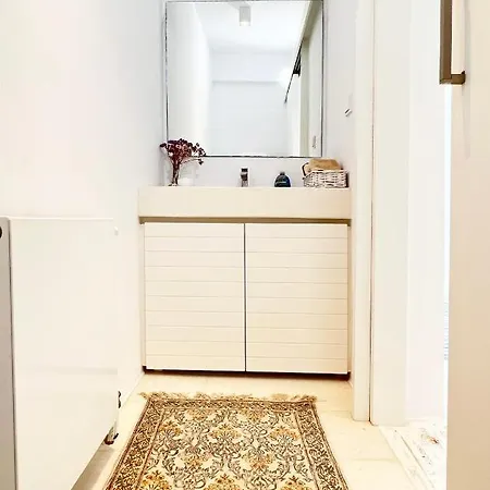 Meltemi On The Outskirts Of Naousa, Paros Villa