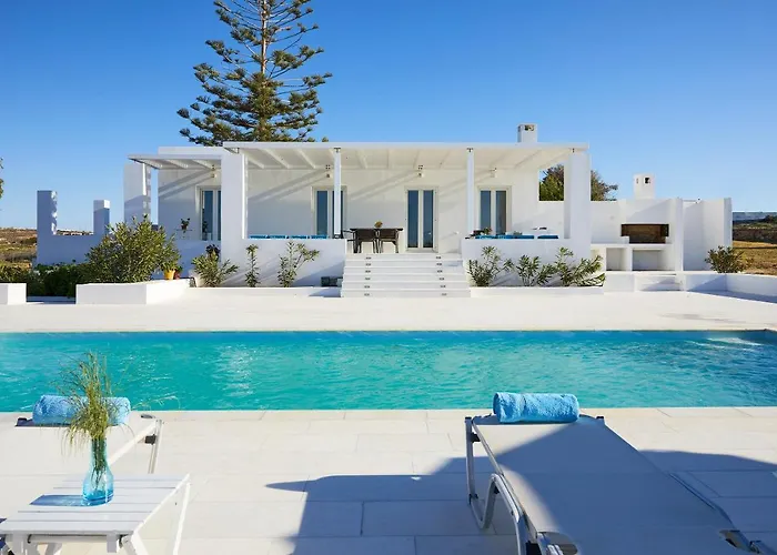Villa Meltemi On The Outskirts Of Naousa, Paros