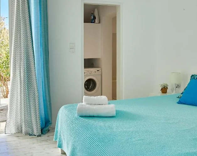 Villa Meltemi On The Outskirts Of Naousa, Paros