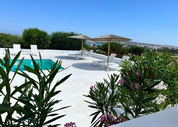 Meltemi On The Outskirts Of Naousa, Paros Villa