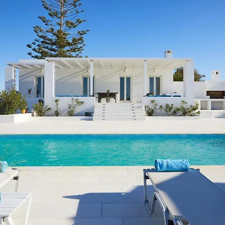 Villa Meltemi On The Outskirts Of Naousa, Paros