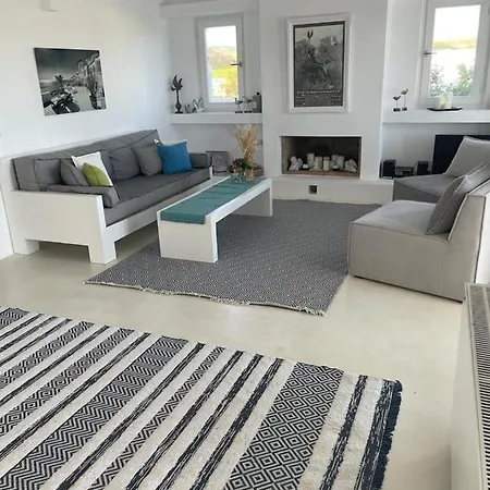 Meltemi On The Outskirts Of Naousa, Paros Villa Ambelas