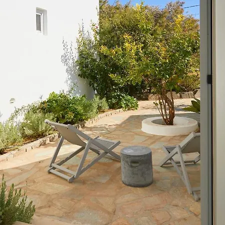 Meltemi On The Outskirts Of Naousa, Paros Villa