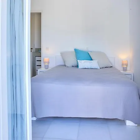 Meltemi On The Outskirts Of Naousa, Paros Villa Ambelas