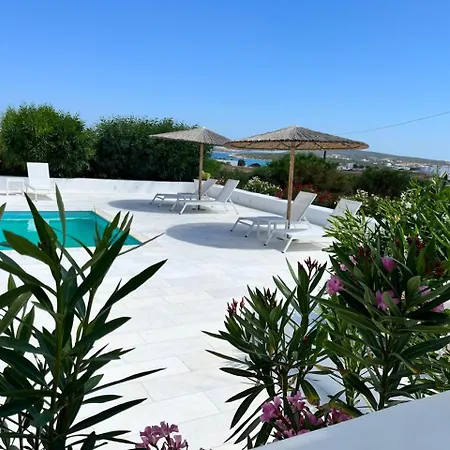 Meltemi On The Outskirts Of Naousa, Paros Villa