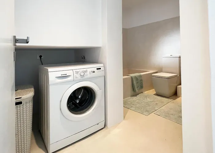 Meltemi On The Outskirts Of Naousa, Paros Vila *