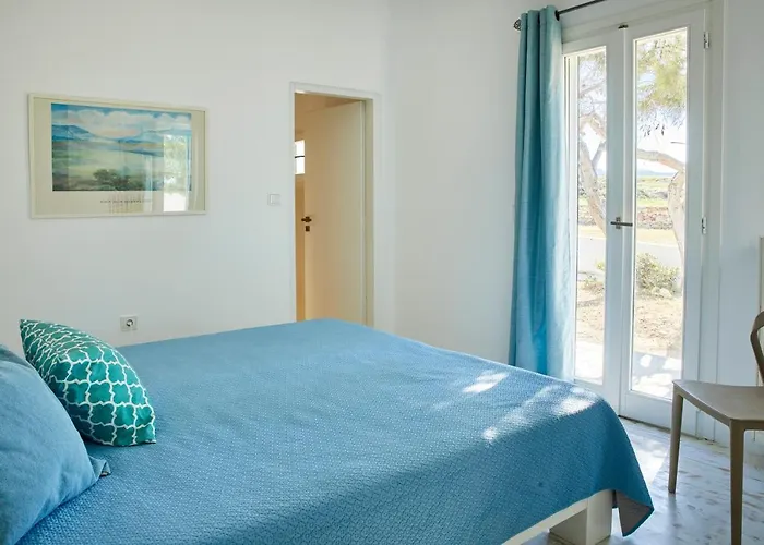 Vila Meltemi On The Outskirts Of Naousa, Paros Ambelas